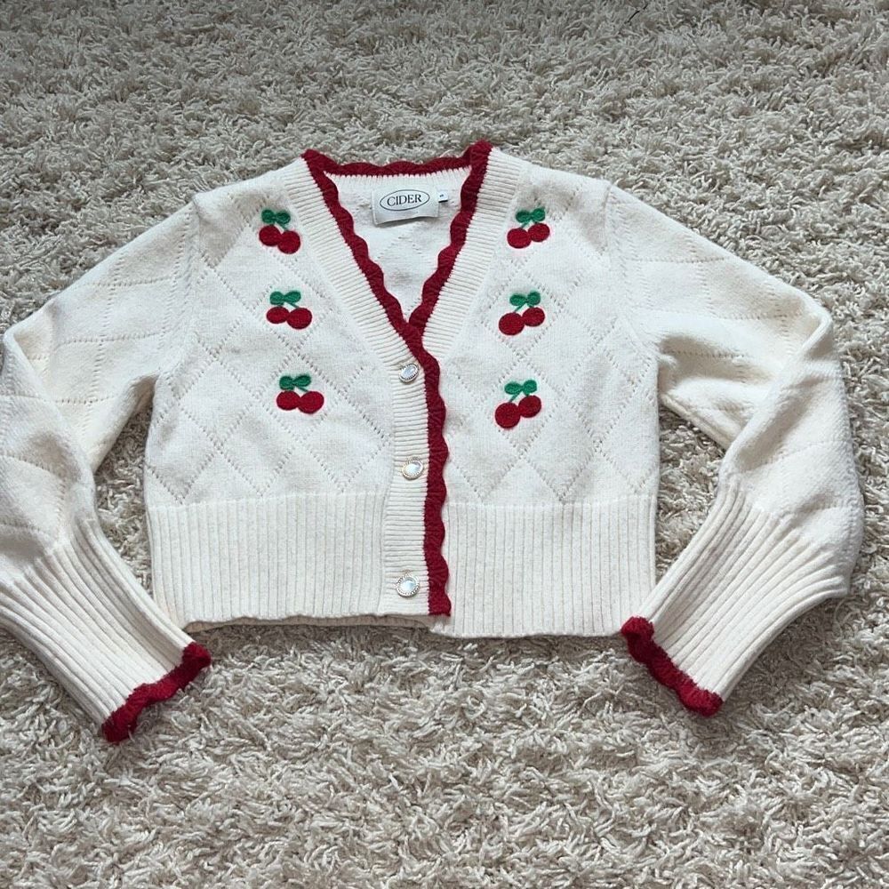 CIDER- Cherry Decorated Lace Cardigan S